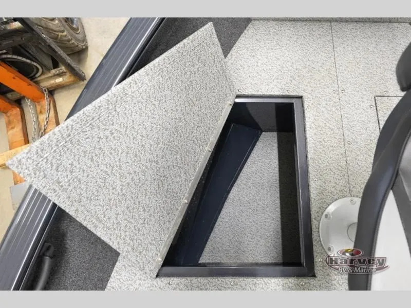 Slide: The Image of Rebel XL 1650 Sport 2026 - 17