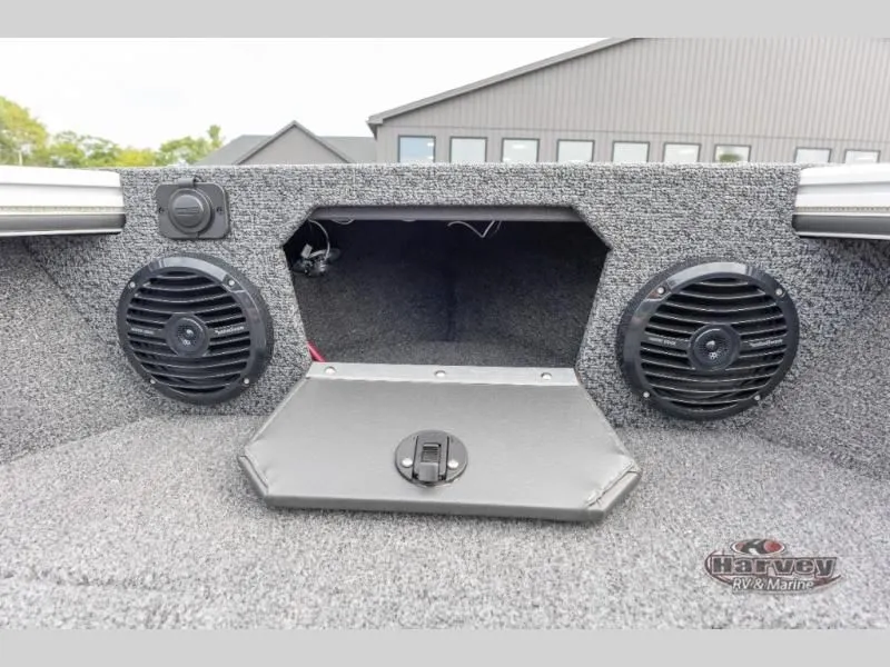 Slide: The Image of Crossover XS 1875 2026 - 15