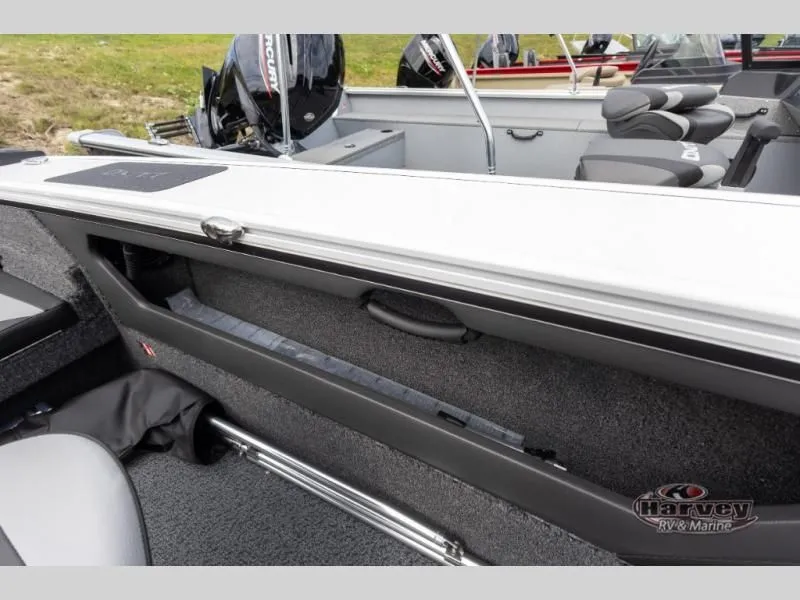 Slide: The Image of Crossover XS 1875 2026 - 17