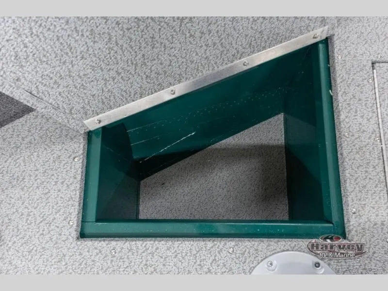 Slide: The Image of Angler 1650 SS 2026 - 12