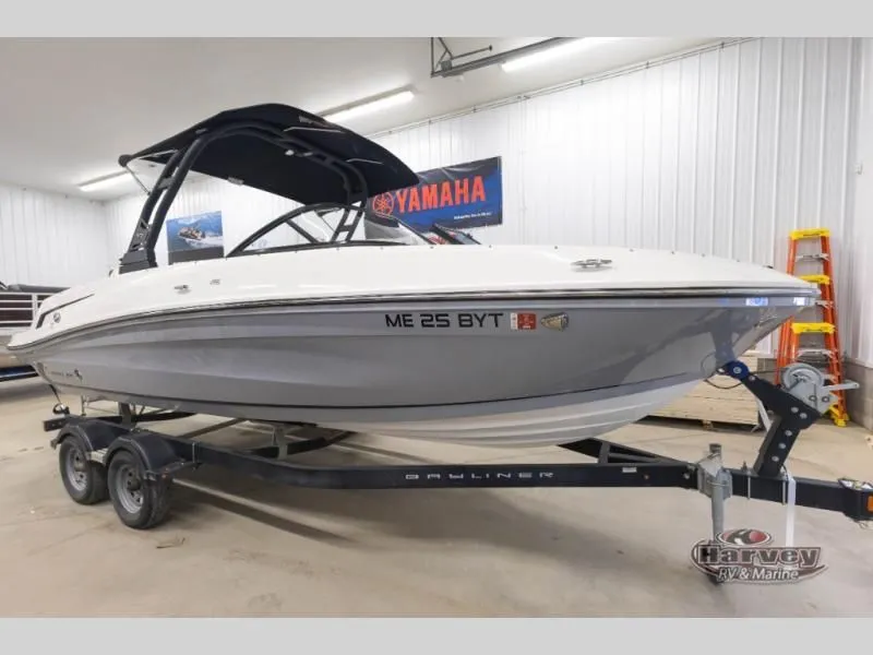The Image of Bayliner VR6 2023 - 1