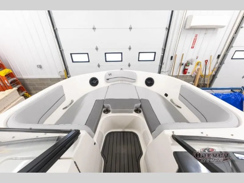Slide: The Image of Bayliner VR6 2023 - 20