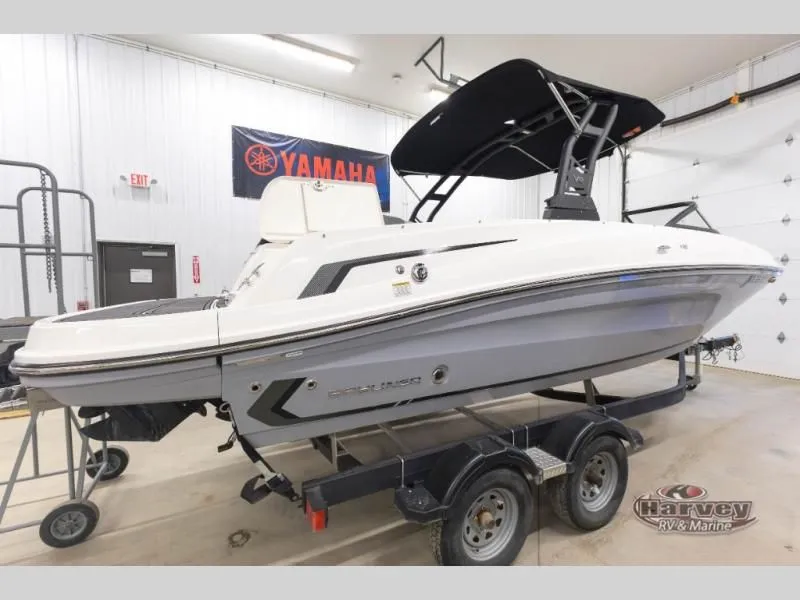 Slide: The Image of Bayliner VR6 2023 - 3