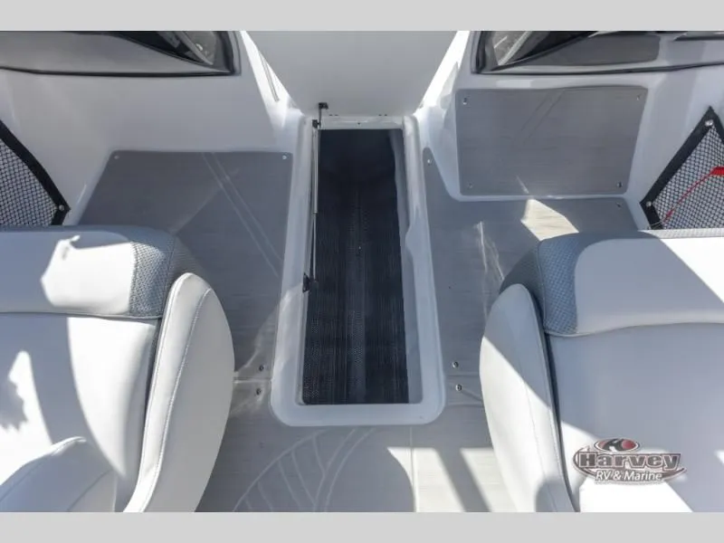 Slide: The Image of Scarab 195 SE 2025 - 17