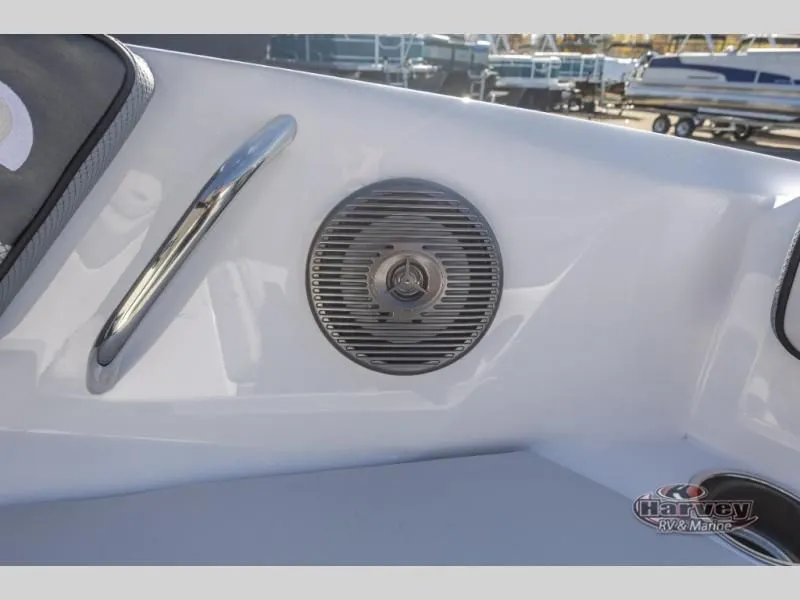 Slide: The Image of Scarab 195 SE 2025 - 22