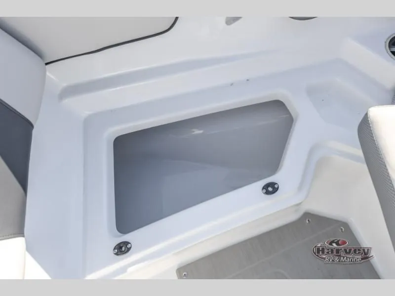 Slide: The Image of Scarab 215 SE 2025 - 14