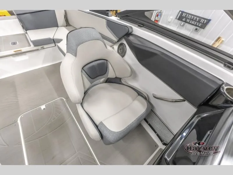 Slide: The Image of Scarab 215 SE 2025 - 12