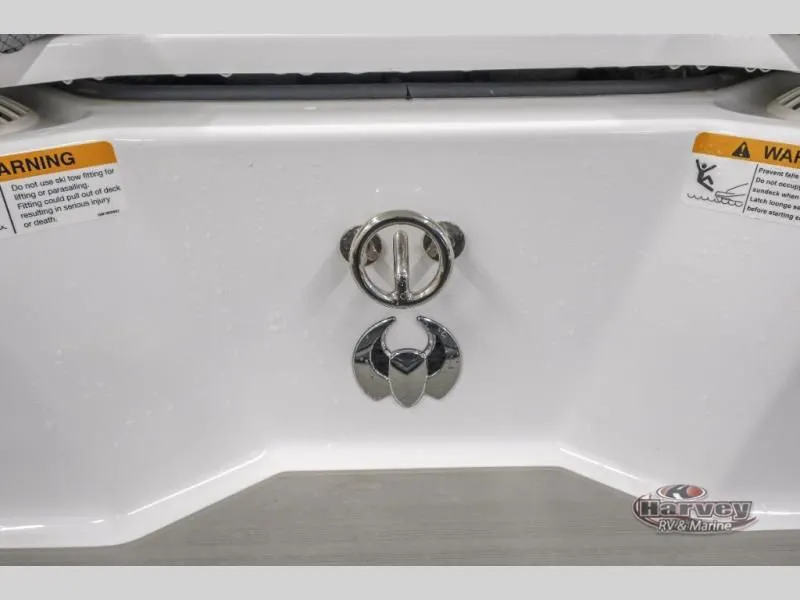 Slide: The Image of Scarab 215 SE 2025 - 31