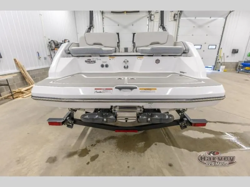 Slide: The Image of Scarab 215 SE 2025 - 4