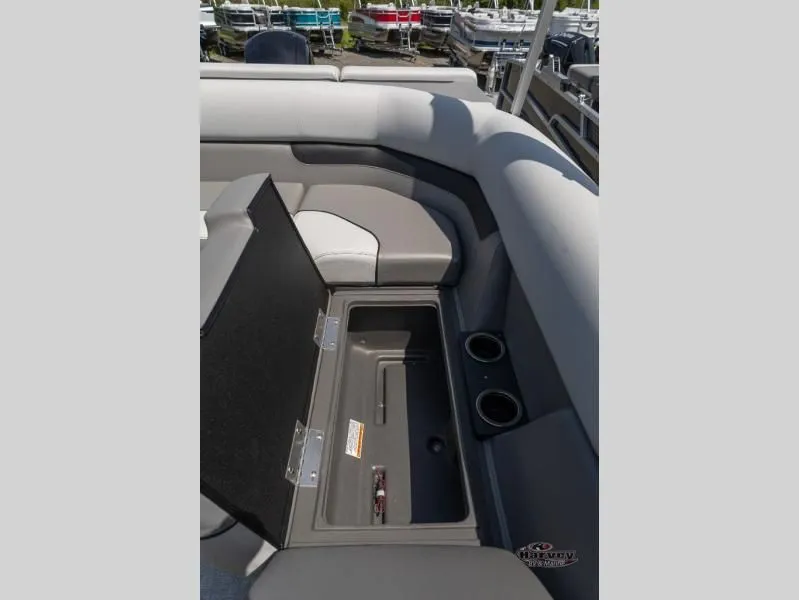 Slide: The Image of Vectra Sport 21 L 2025 - 14