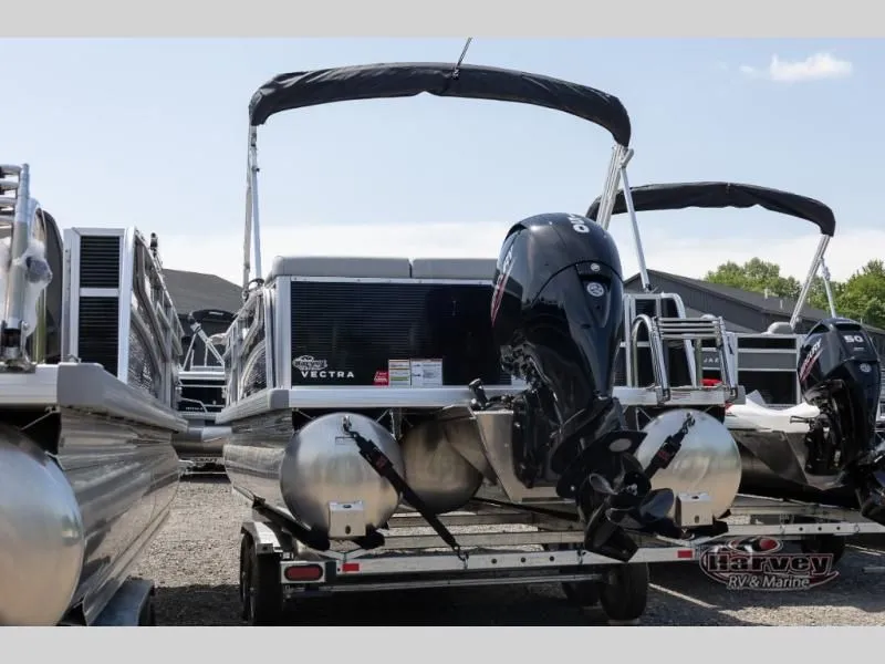 Slide: The Image of Vectra Sport 21 L 2025 - 4