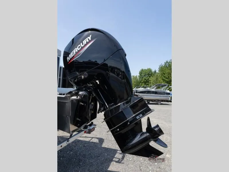 Slide: The Image of Vectra Sport 21 L 2025 - 5