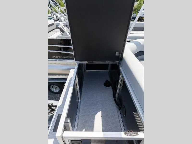 Slide: The Image of Vectra Sport 21 L 2025 - 9