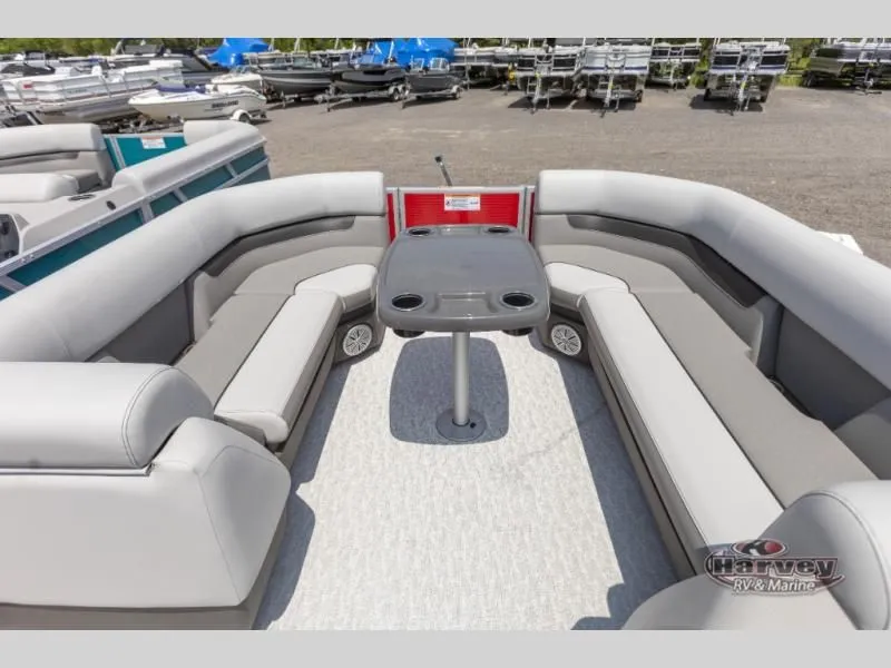 Slide: The Image of Vectra Sport 21 L 2025 - 13