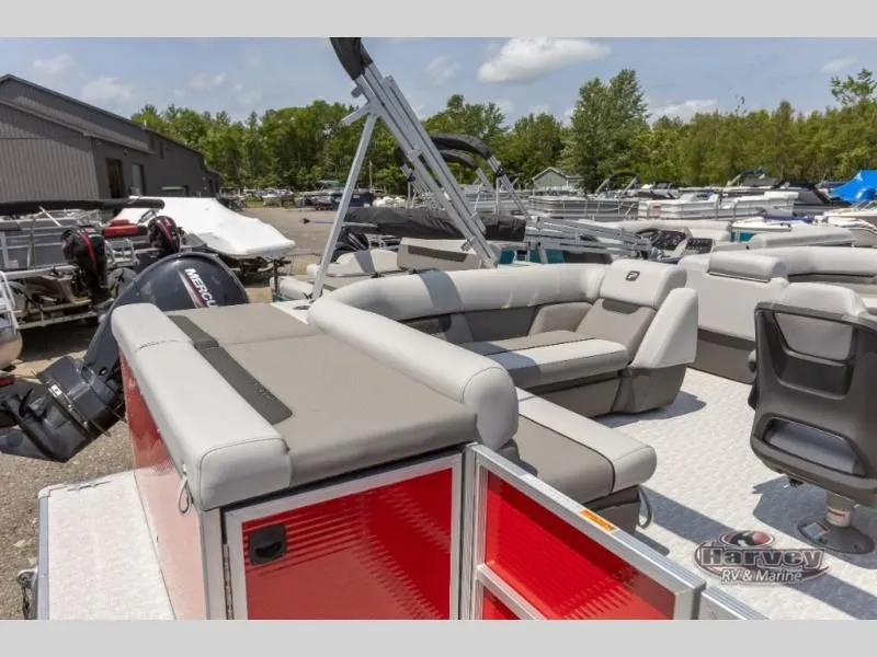 Slide: The Image of Vectra Sport 21 L 2025 - 8