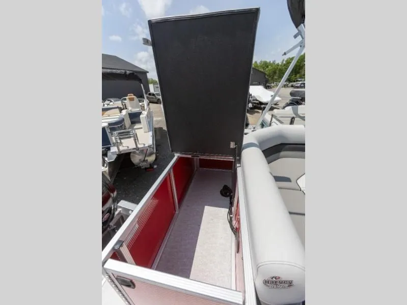 Slide: The Image of Vectra Sport 21 L 2025 - 9