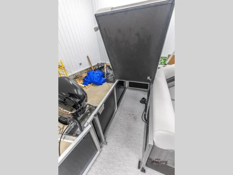 Slide: The Image of Vectra Classic 21 L 2025 - 10