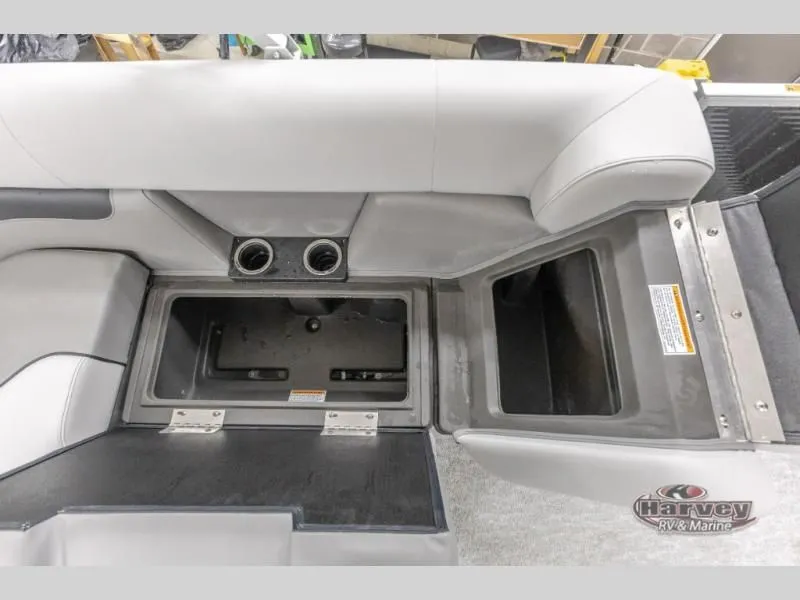 Slide: The Image of Vectra Classic 21 L 2025 - 13