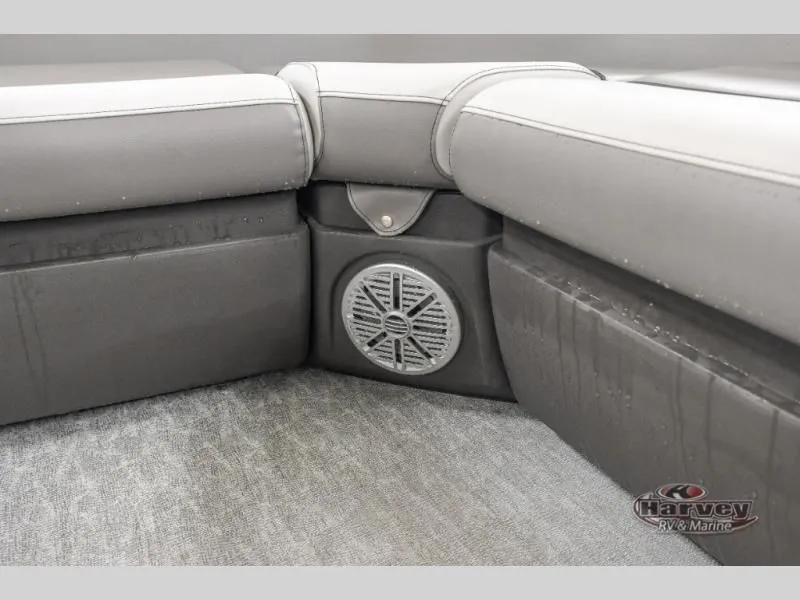 Slide: The Image of Vectra Classic 21 L 2025 - 21