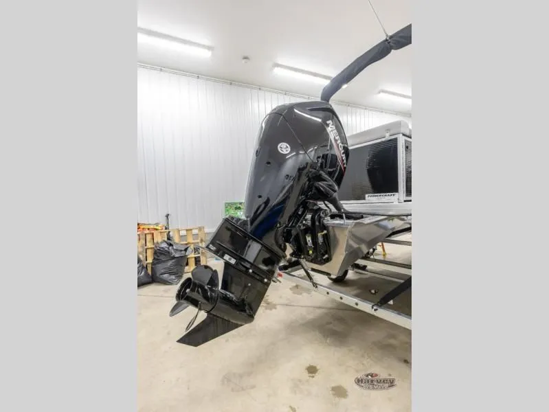 Slide: The Image of Vectra Classic 21 L 2025 - 5