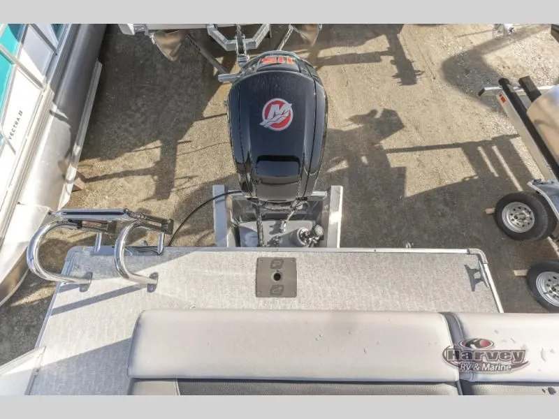 Slide: The Image of Vectra Sport 23 L 2025 - 10