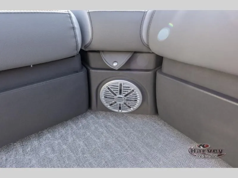 Slide: The Image of Vectra Sport 23 L 2025 - 18