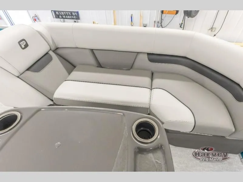 Slide: The Image of Vectra Sport 23 L 2025 - 22