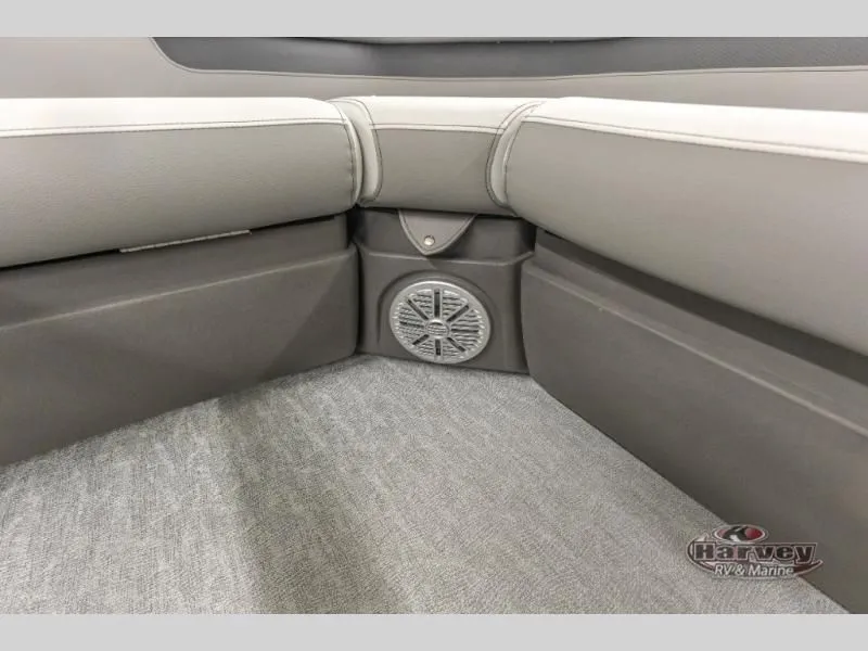 Slide: The Image of Vectra Sport 23 L 2025 - 26