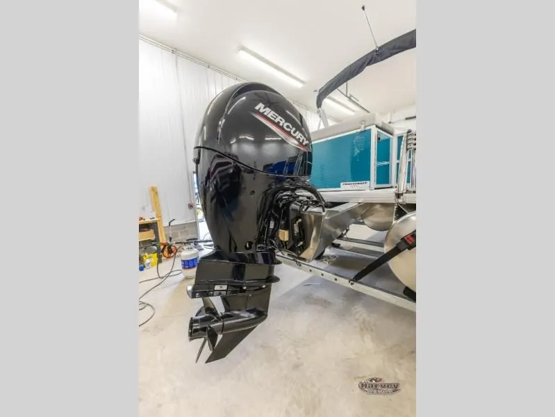 Slide: The Image of Vectra Sport 23 L 2025 - 6