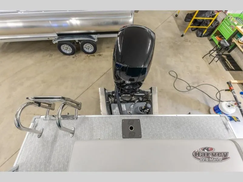 Slide: The Image of Vectra Sport 23 L 2025 - 9