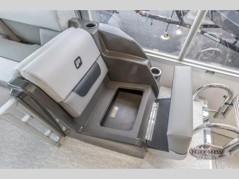 Slide: The Image of Vectra Speed 23 XT 2025 - 12