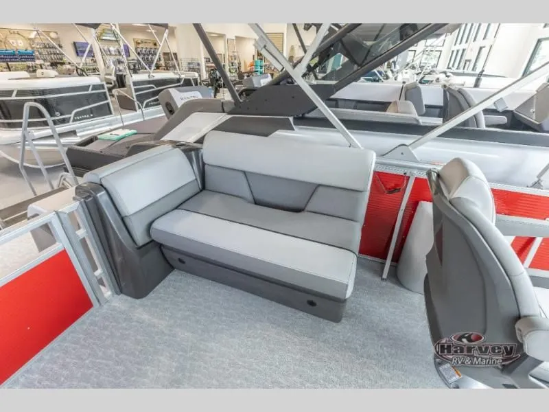 Slide: The Image of Vectra Speed 23 XT 2025 - 16