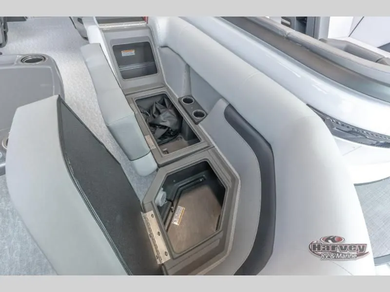 Slide: The Image of Vectra Speed 23 XT 2025 - 25