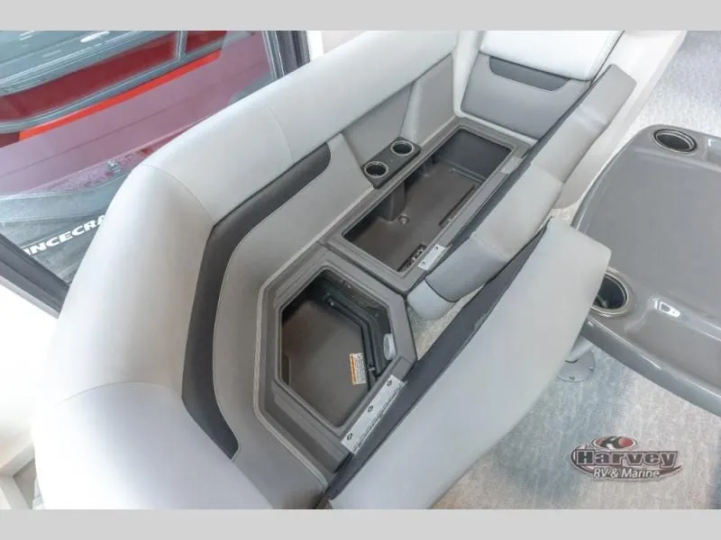 Slide: The Image of Vectra Speed 23 XT 2025 - 26