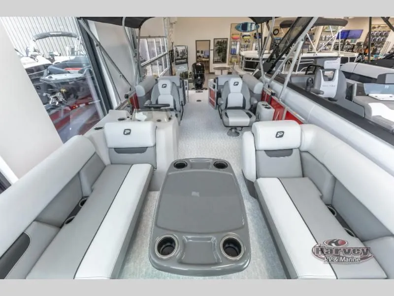 Slide: The Image of Vectra Speed 23 XT 2025 - 7