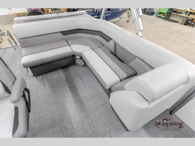 Slide: The Image of Vectra Speed 21 L 2025 - 10