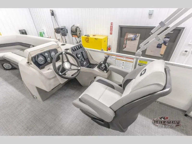 Slide: The Image of Vectra Speed 21 L 2025 - 13