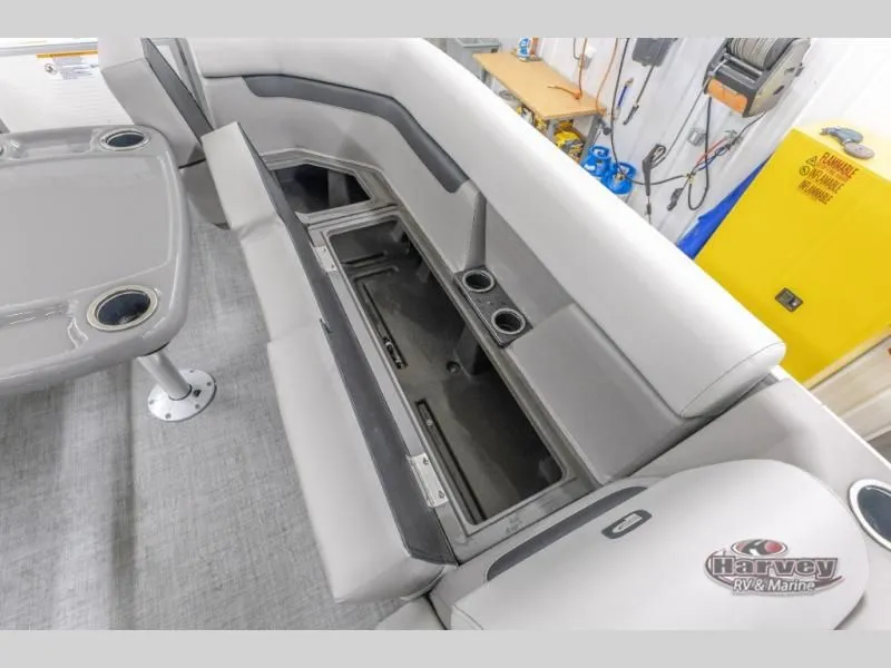 Slide: The Image of Vectra Speed 21 L 2025 - 18