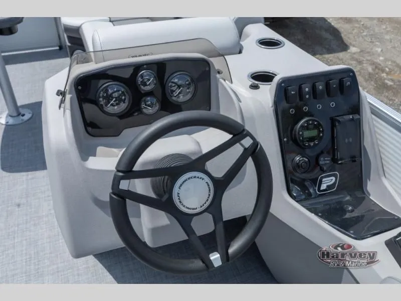 Slide: The Image of Vectra Sport 21 L 2025 - 10