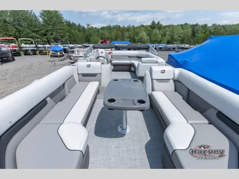 Slide: The Image of Vectra Sport 21 L 2025 - 6