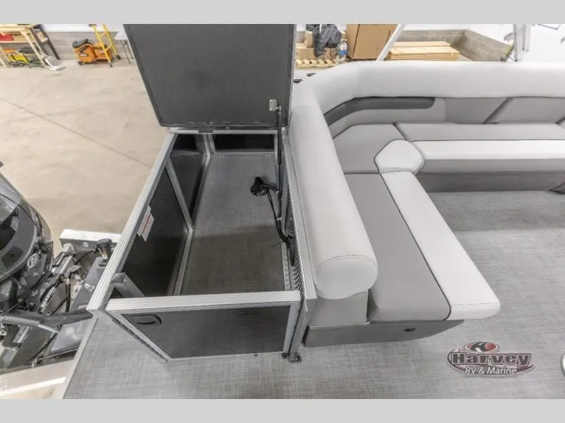 Slide: The Image of Vectra Sport 23 L 2025 - 11