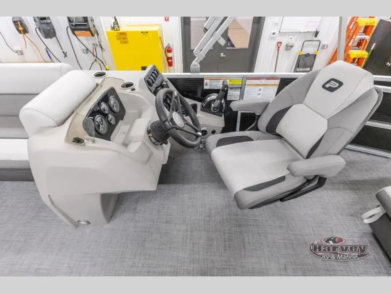 Slide: The Image of Vectra Sport 23 L 2025 - 15