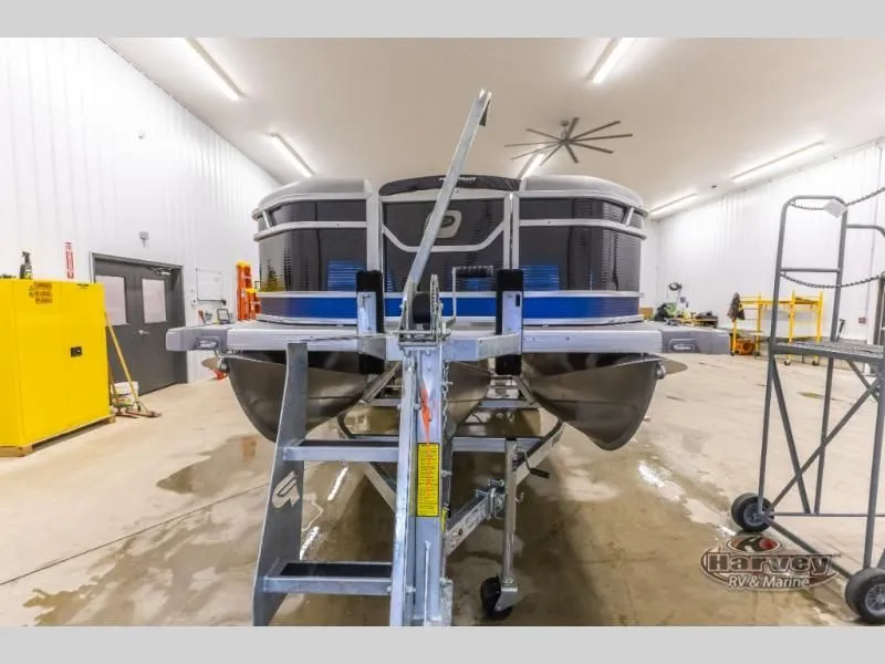 Slide: The Image of Vectra Sport 23 L 2025 - 3