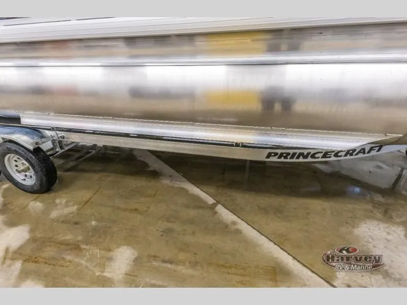 Slide: The Image of Vectra Sport 23 L 2025 - 6