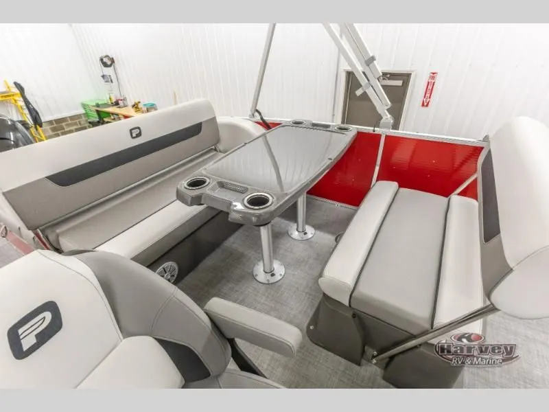 Slide: The Image of Vectra Classic 21 RL 2025 - 11