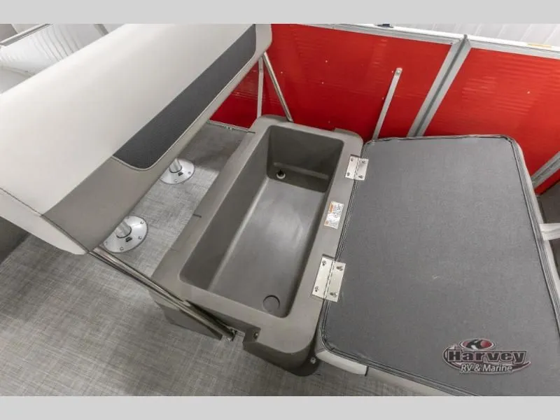 Slide: The Image of Vectra Classic 21 RL 2025 - 13