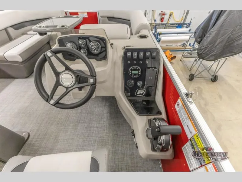 Slide: The Image of Vectra Classic 21 RL 2025 - 17