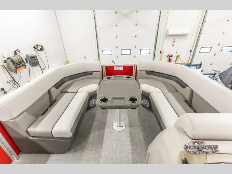 Slide: The Image of Vectra Classic 21 RL 2025 - 20