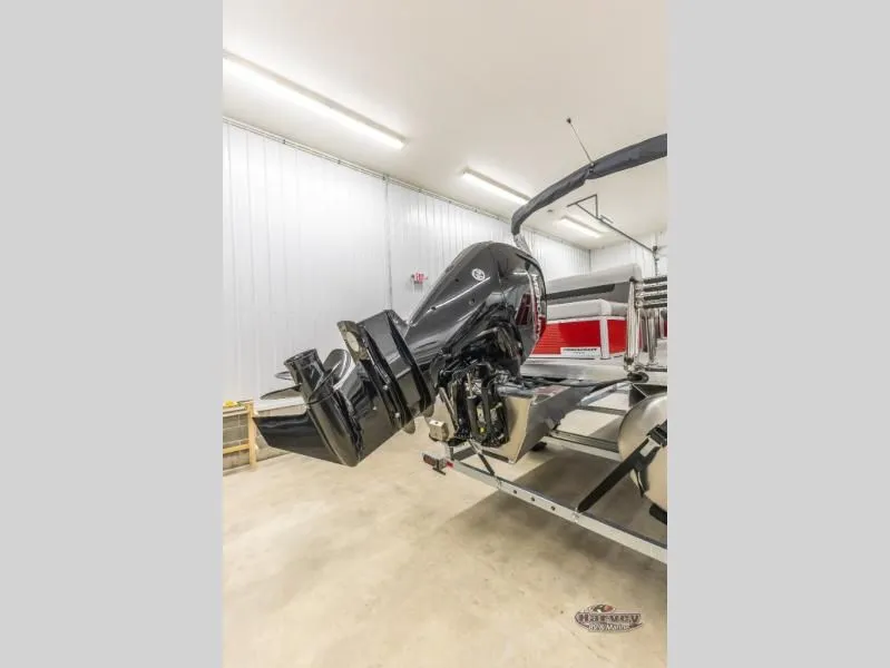 Slide: The Image of Vectra Classic 21 RL 2025 - 5