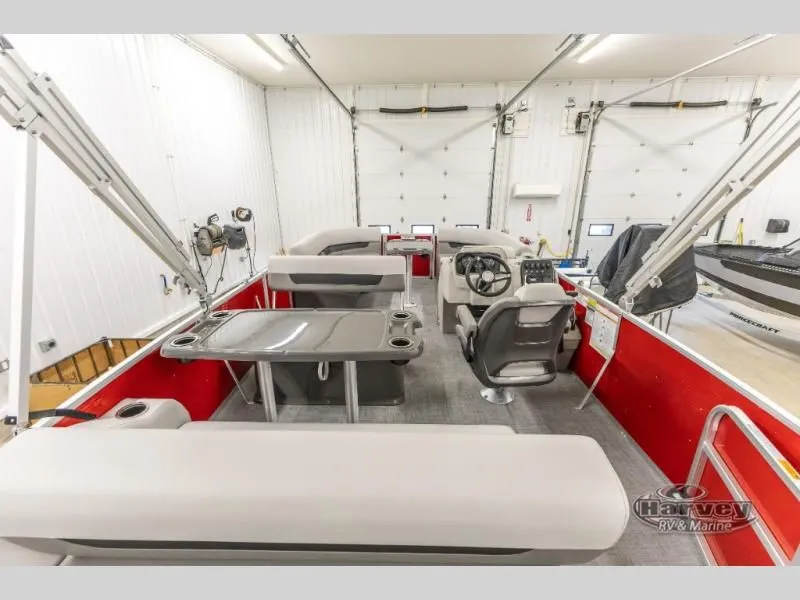 Slide: The Image of Vectra Classic 21 RL 2025 - 6